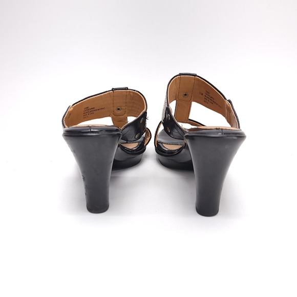 Sofft Black Patent Leather Croc Embossed T-Strap Platform Heel Sandals 7.5M main image 5